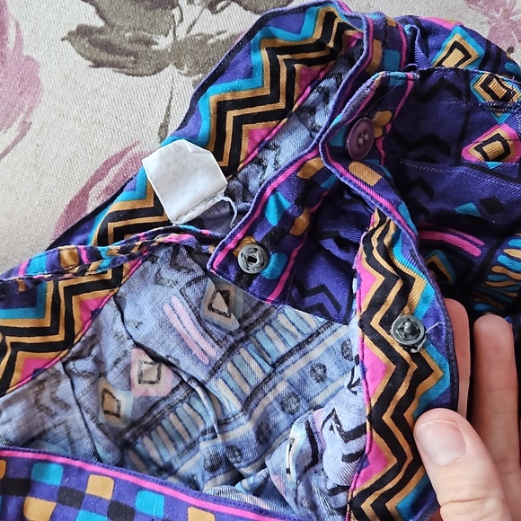 Vintage Purple Midi Skirt - 90s retro patterns with buttons down the side - Picture 11 of 11